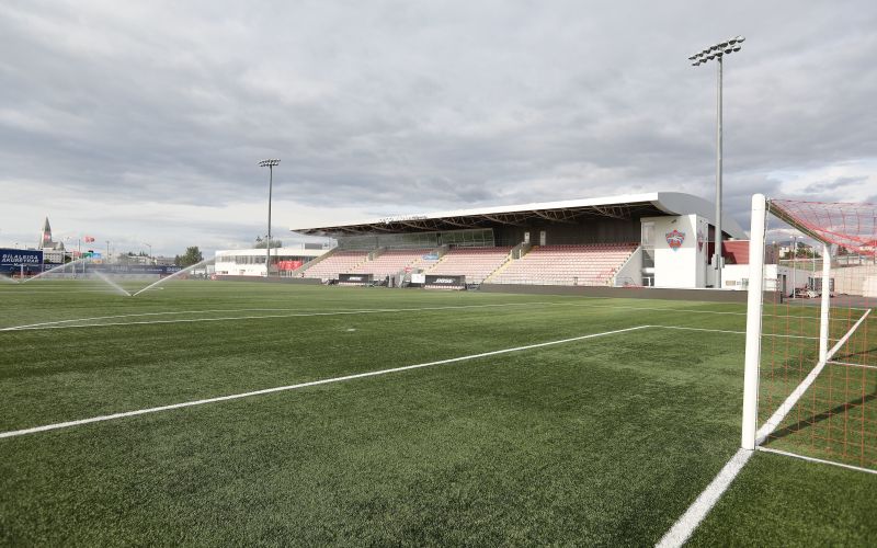 valur stadion.jpg