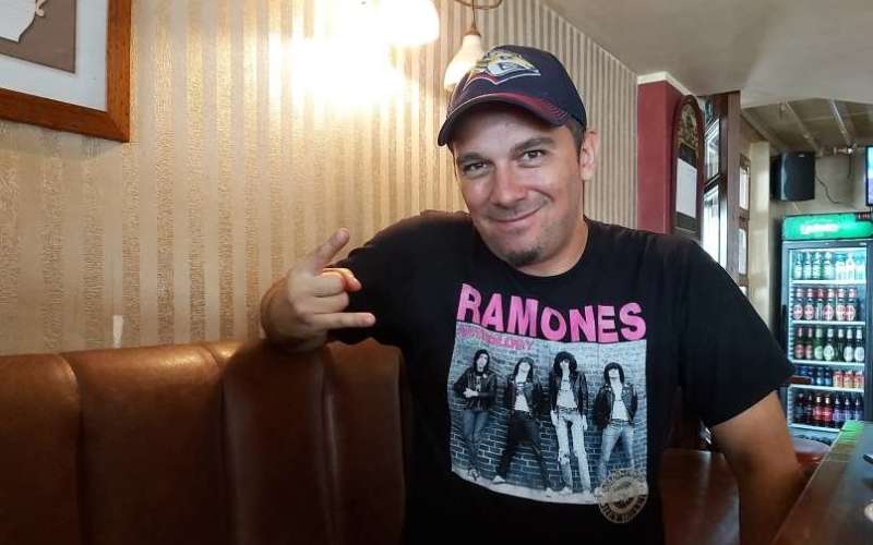 _zzzzzzzzramones.jpg