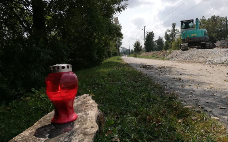 umor, pešpot ob savi.jpg