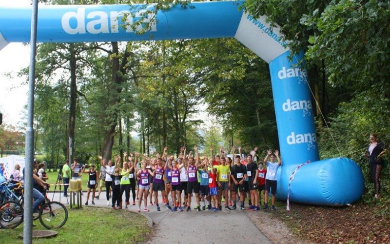 dobrodelni_trimmigo_2018__pred_zacetkom_teka_na_6_km__foto_elvira_zagar__5_.jpg