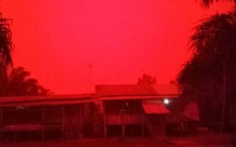 rdeče nebo, jambi, smog.jpg