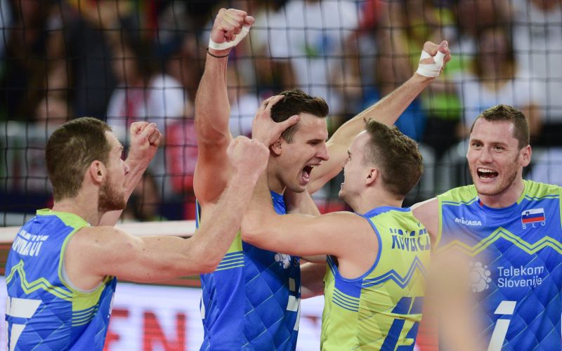 slovenija odbojka reprezentanca veselje mm.JPG