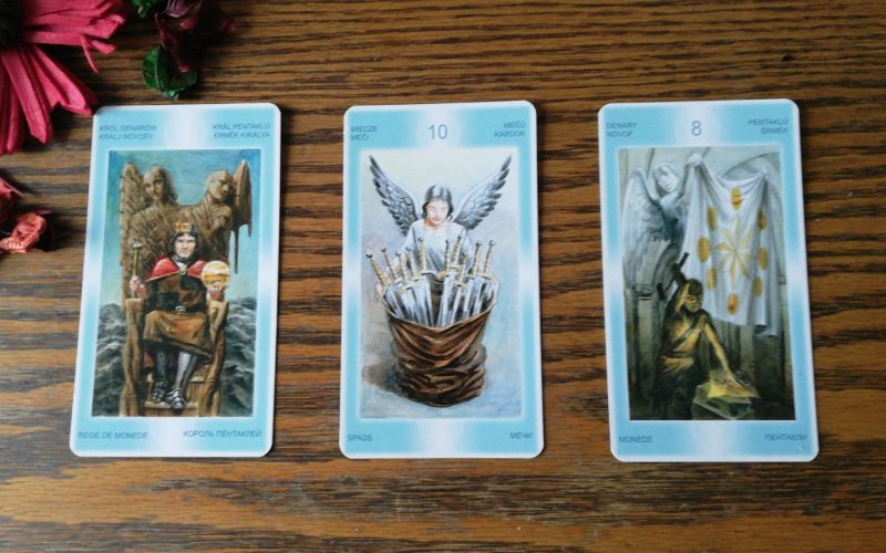 tarot.jpg