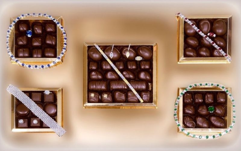 Le Chocolat box.jpg