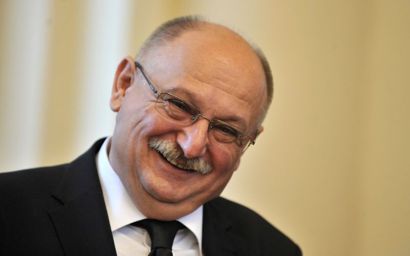 geza filo bobo.jpg