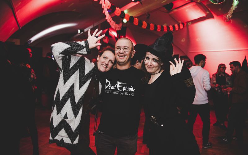 mikk, halloween-diskoteka