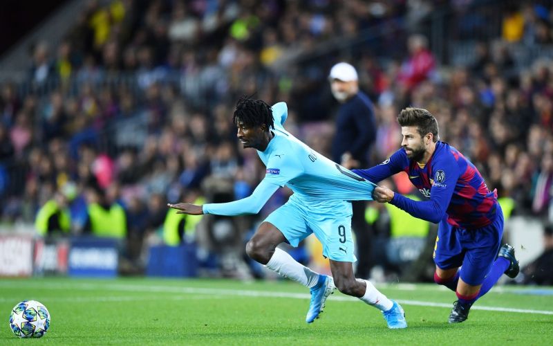 barcelona slavija pique.jpg