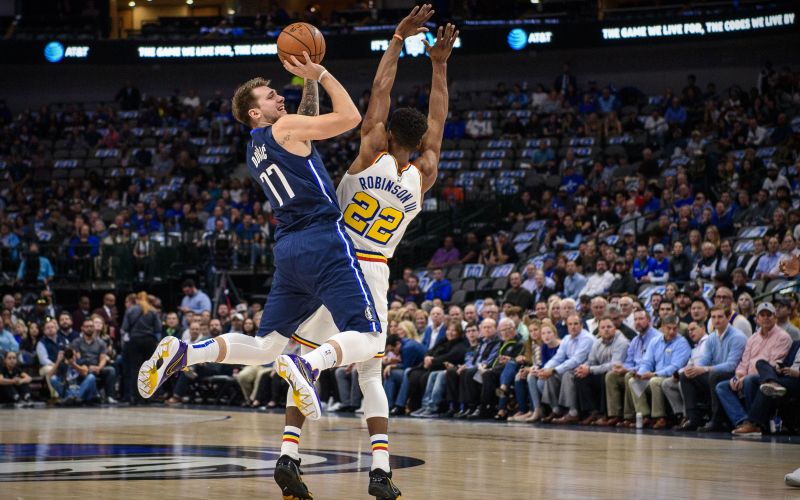 luka doncic golden state dallas re.jpg