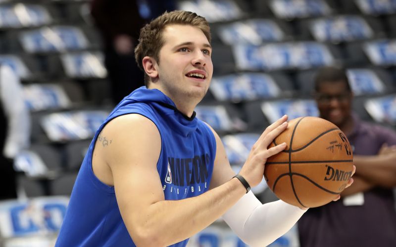 luka doncic dallas re.jpg