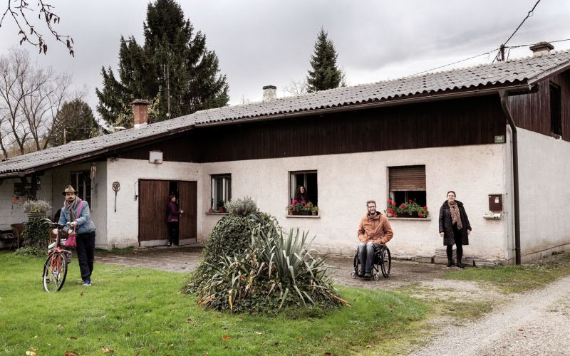 Multivizija1_predstavaVseKarSem_FotoMancaJuvan_001.jpg