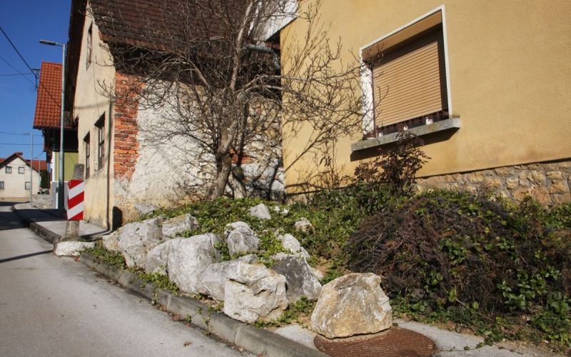 mlinarska pot, pločnik
