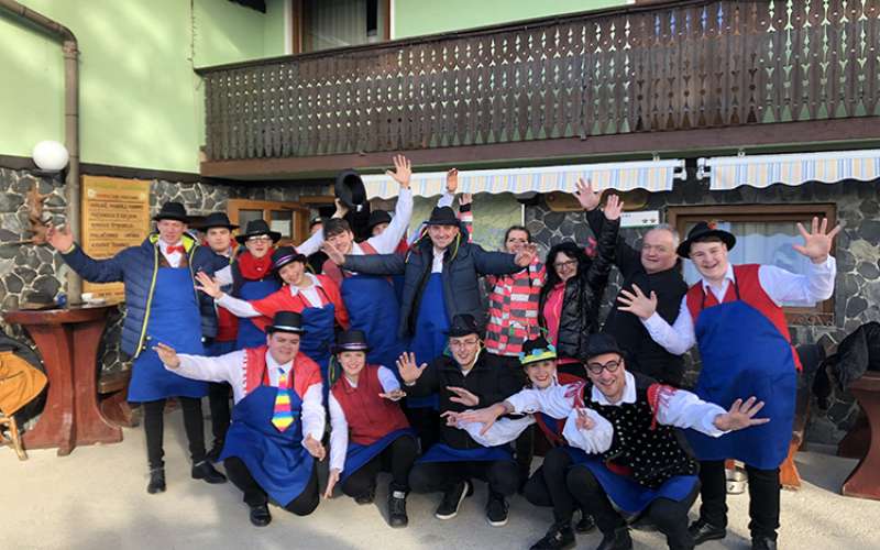 Harmonikarji so za pusta uživali s koranti