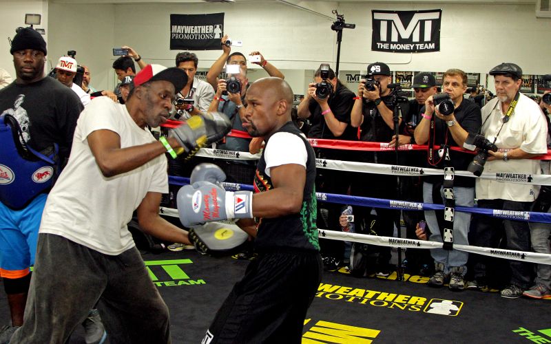 roger floyd mayweather.jpg