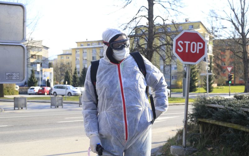 koronavirus, razkuževanje, dezinfekcija, kranj, zdravstveni dom.jpg