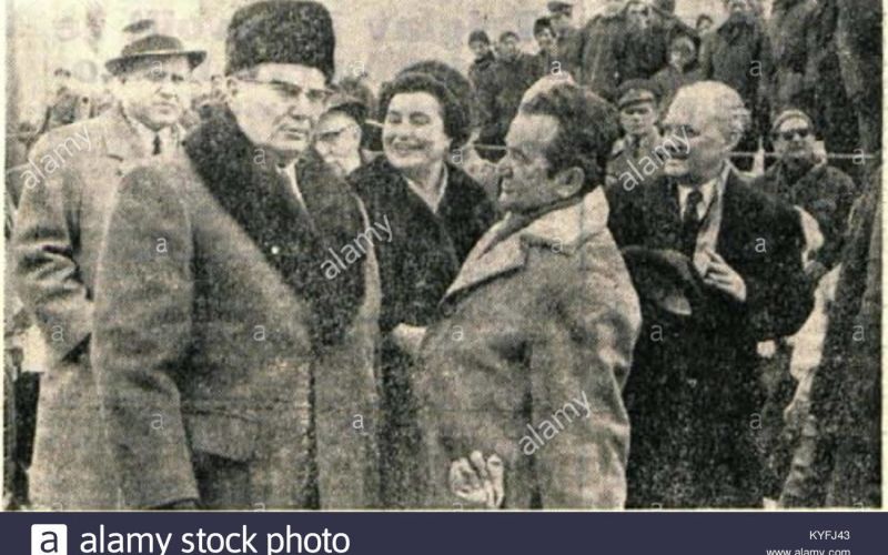 _zzzzzzzzsprejem_tita_in_jovanke_v_planici__1_.jpg