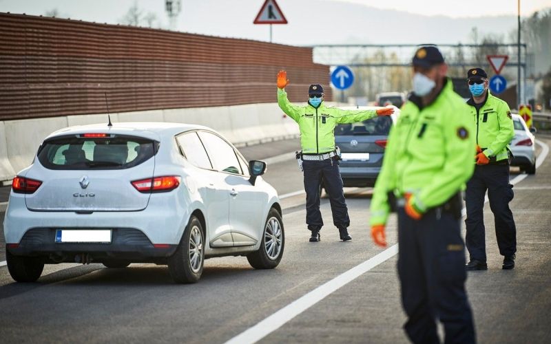nadzor, policija, koronavirus, policist.jpg