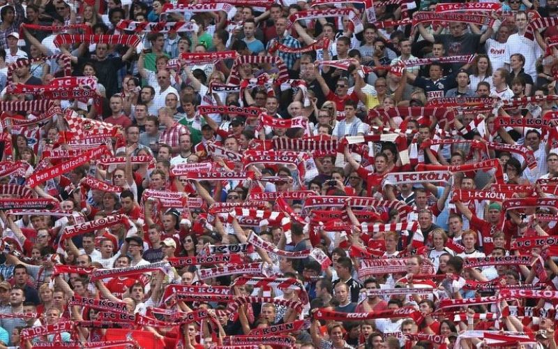 koln navijaci.jpg