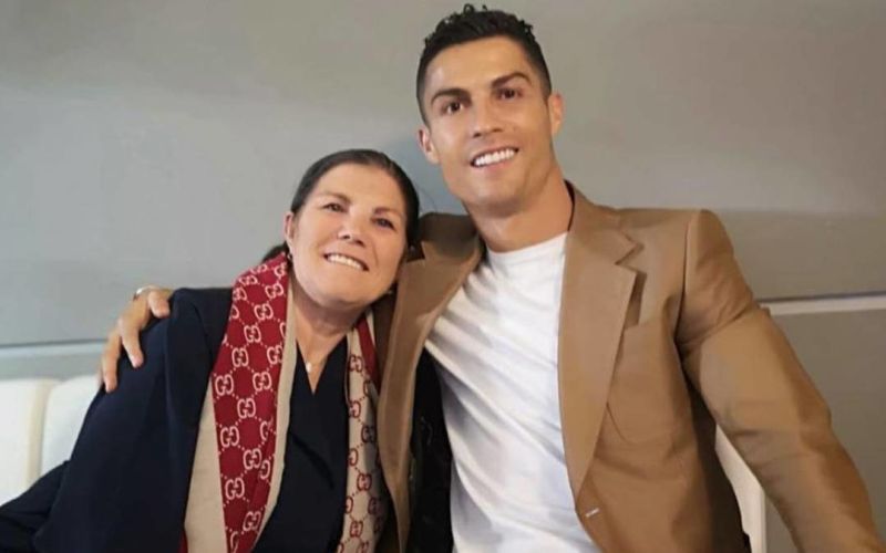 ronaldo-mama .jpg