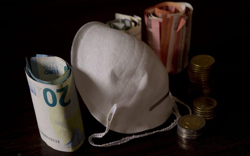 zaščitna maska, zaščitne maske, stroški, denar