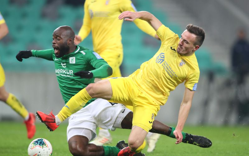 lupeta klemencic domzale olimpija.JPG