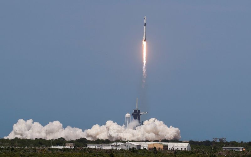 spacex, izstrelitev, crew-dragon, falcon-9