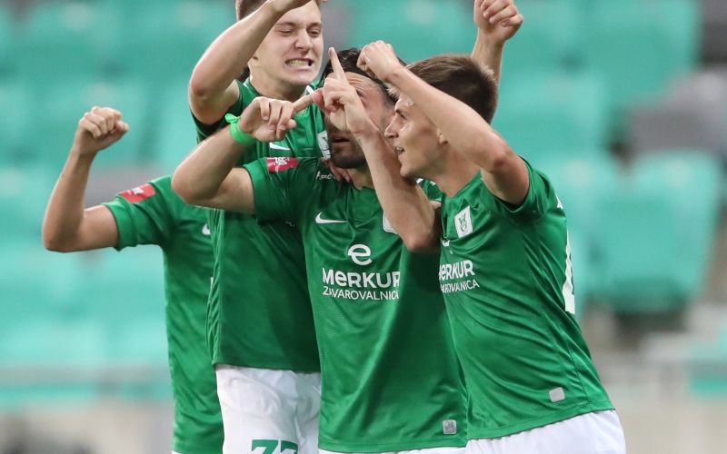 465-2-olimpija (obrez vsi).JPG