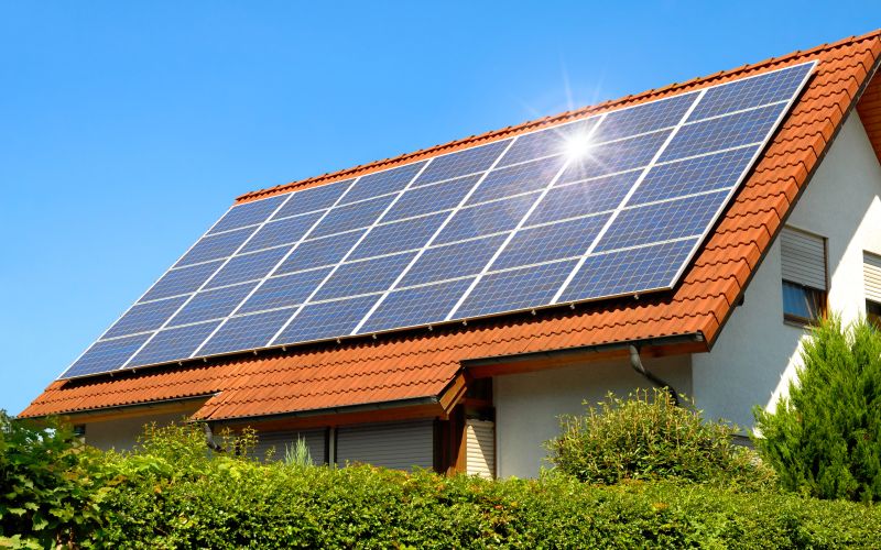 Sončna elektrarna, solarni sistem.jpg