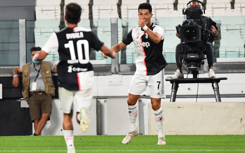ronaldo dybala juventus re.JPG