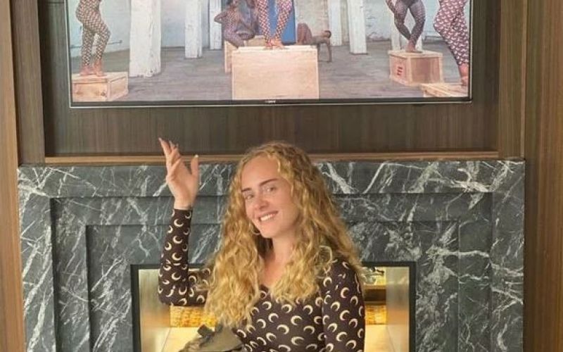 adele, instagram