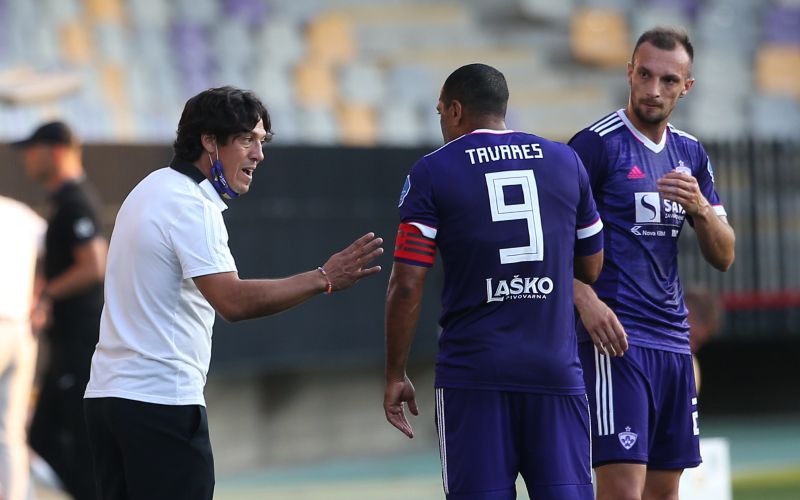 tavares camoranesi.jpg