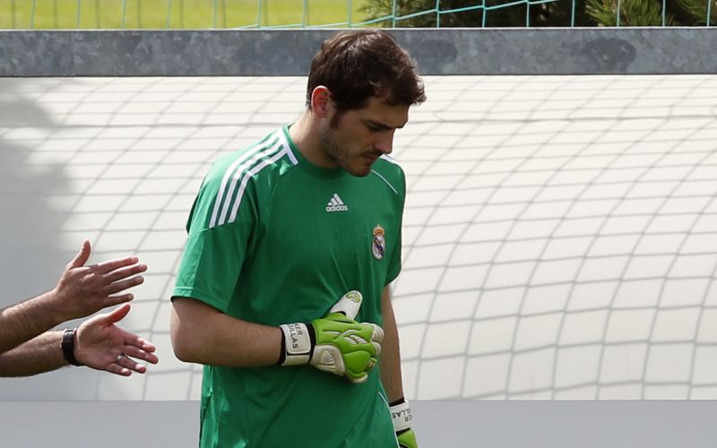 casillas mourinho.JPG