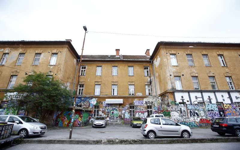 metelkova-6
