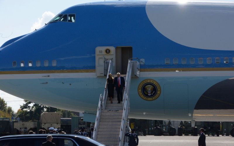 donald trump, melania trump, air force one