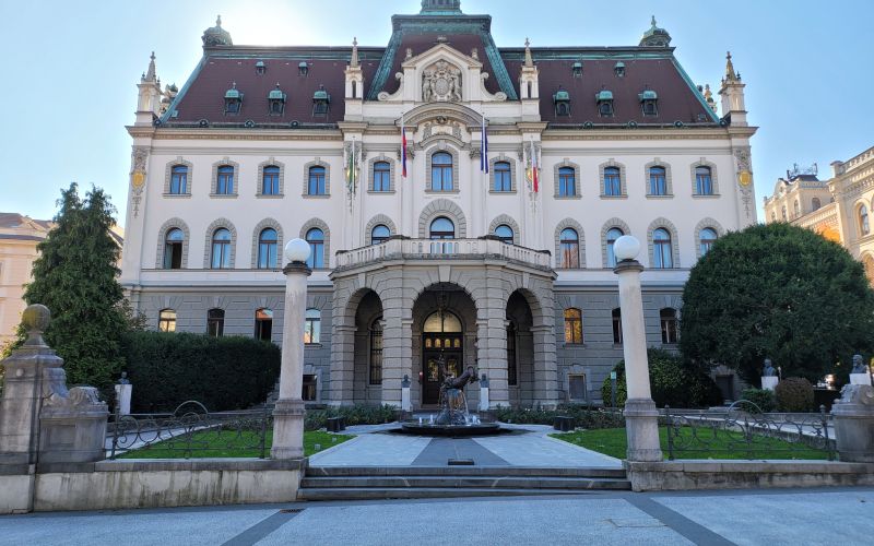 Univerza v Ljubljani.jpg