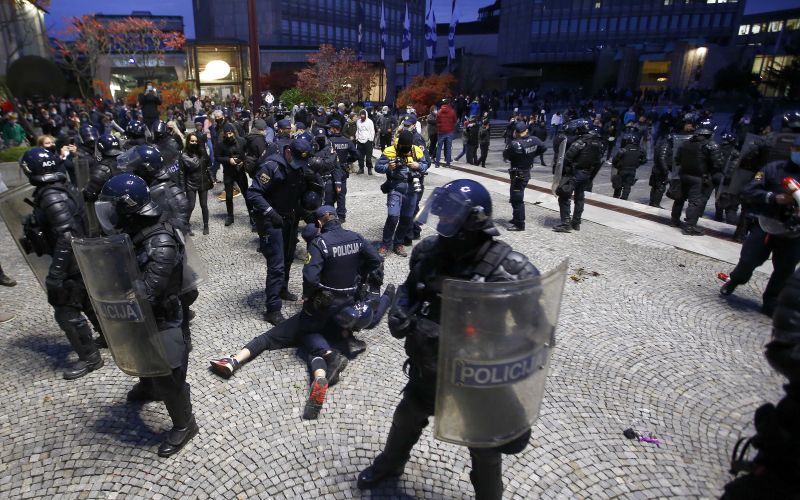 protest, 5.11., ljubljana.JPG