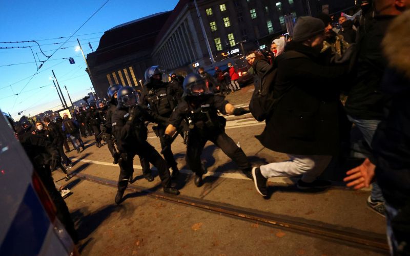 leipzig, protest.JPG
