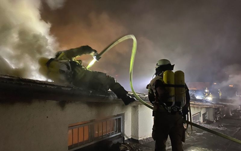 koča strica toma, požar.jpg