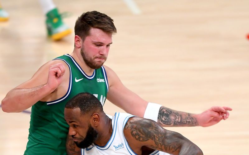Dončić LeBron.JPG