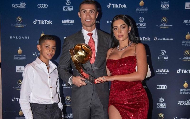 ronaldo georgina.jpg