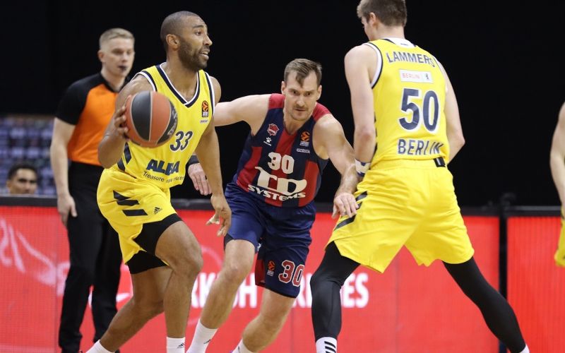 zoran dragic 21.jpg