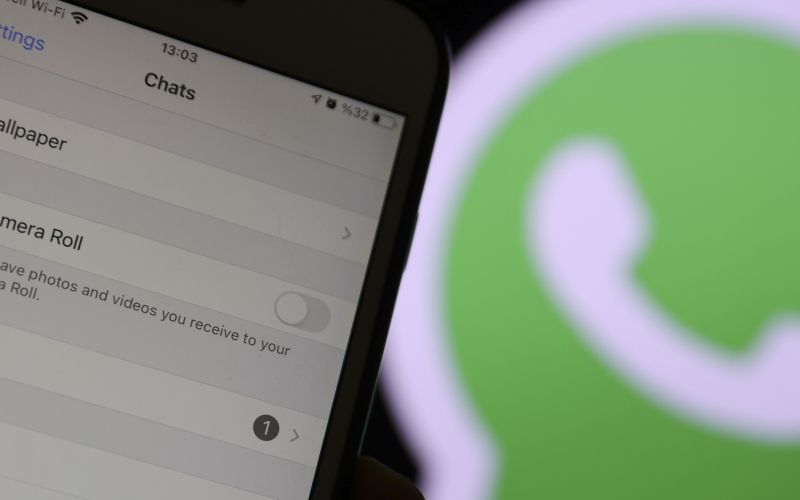 telefon whatsapp.jpg