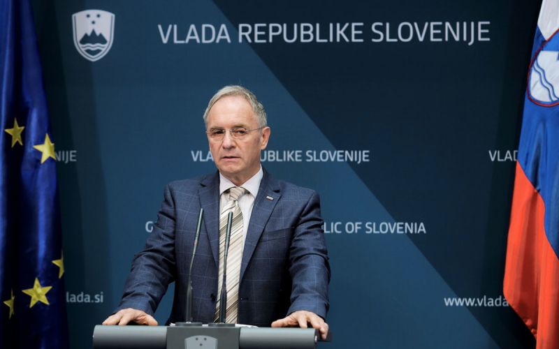 uvodnik hojs foto STA.jpg
