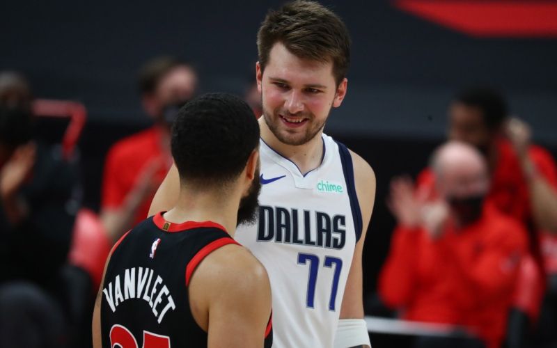 luka doncic dallas toronto.jpg