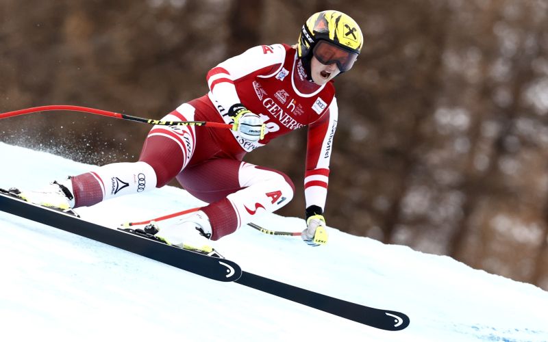 Nina Ortlieb re.JPG