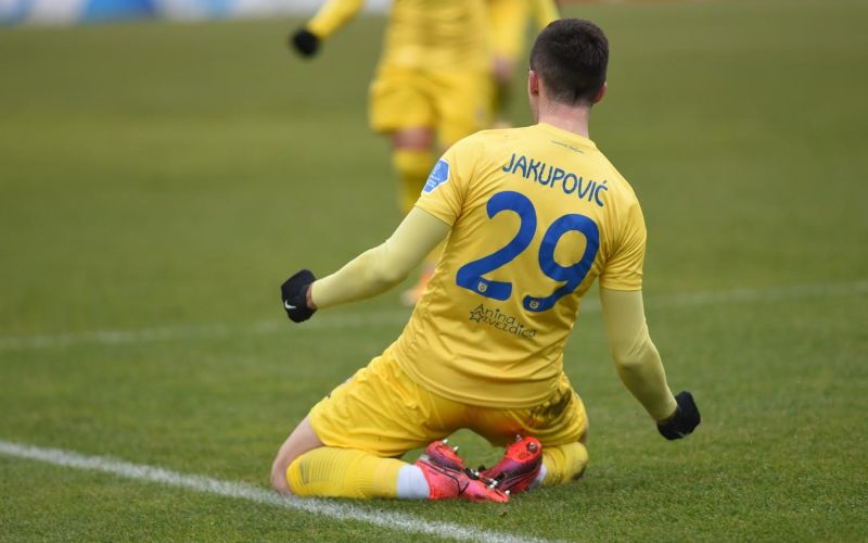 jakupovic.JPG