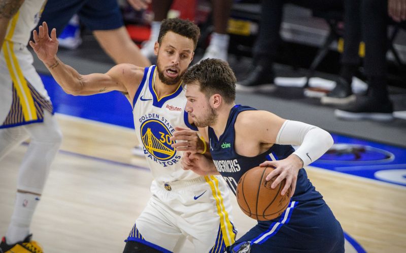 doncic curry re.JPG
