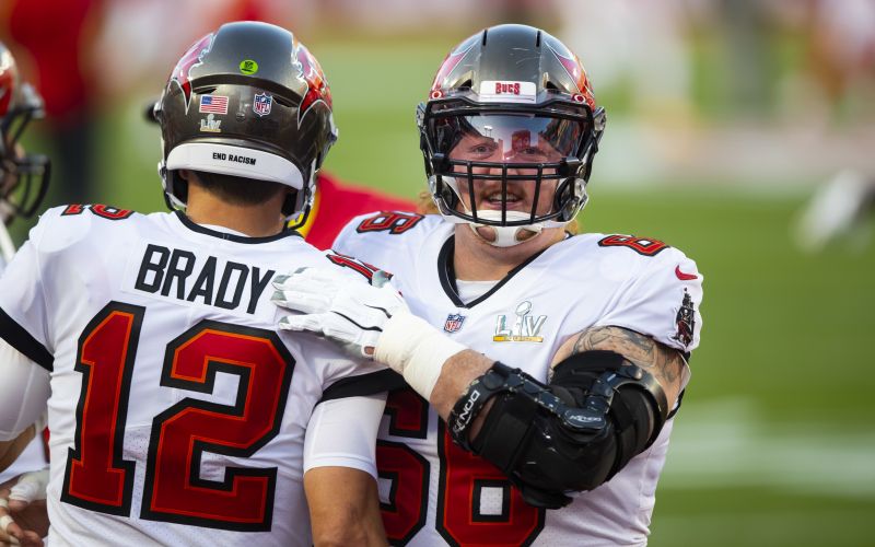 tampa bay brady re.JPG