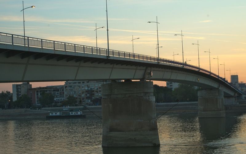 most, novi sad.jpg