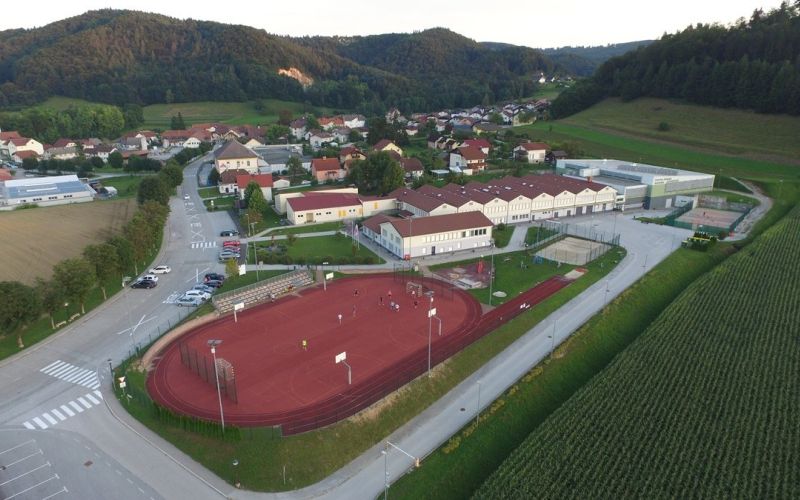mokronog__v_ospredju_sportni_park__foto_athiv_omt.jpg