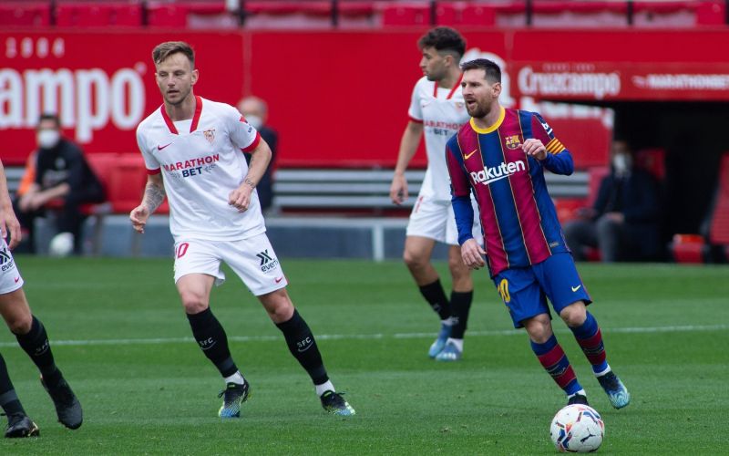 rakitic messi pm.jpg